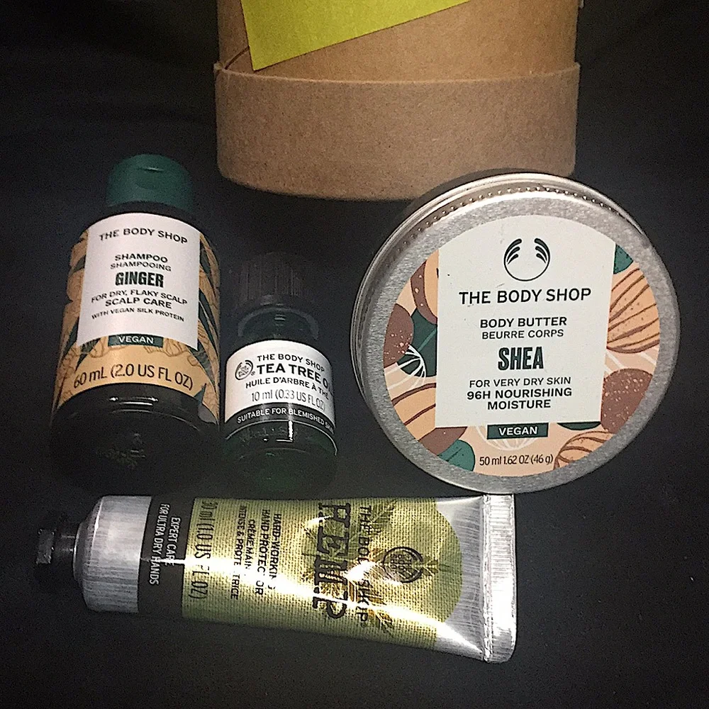 THE BODY SHOP - FLEX YOUR POWER BODY CARE PACK - Picture 7 of 11